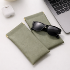 Over Optics-rejseetui – Beskyt dine briller med stil!